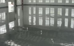 无尘地坪漆：环氧自流平地坪施工方式