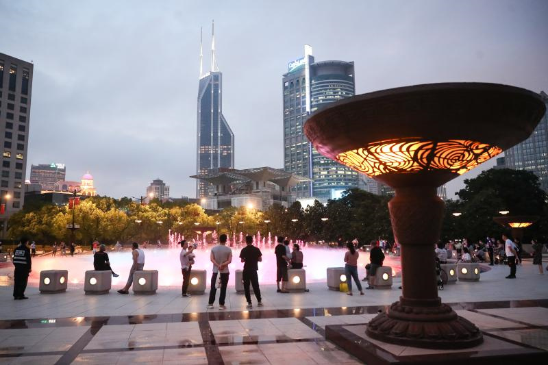 奎屯<a href='https://www.laiyongfei.com/penquan/' target='_blank'><u>喷泉</u></a>厂家那家便宜