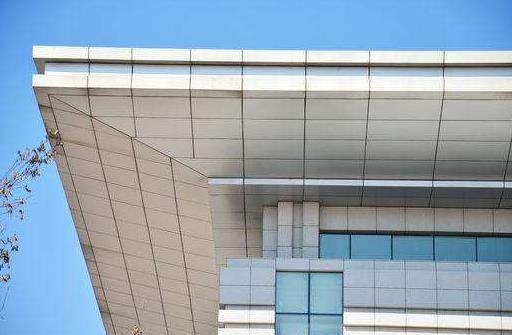 幕墙<a href='https://www.laiyongfei.com/lvdanban/' target='_blank'><u>铝单板</u></a>