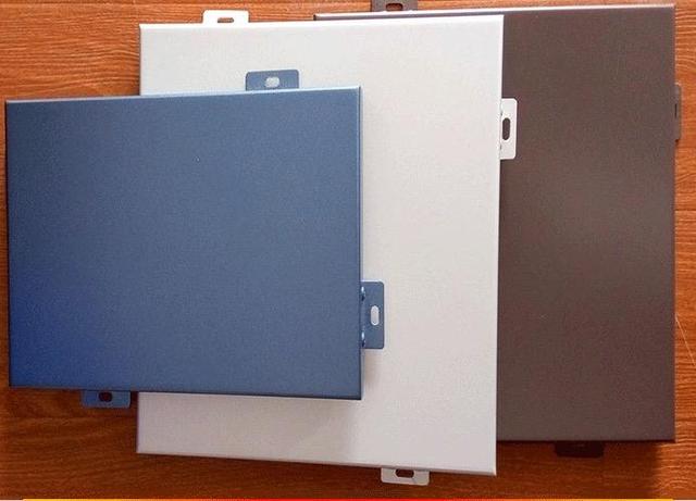 为什么有些铝单板厂家的产品价格会如此低呢? 为什么有些<a href='https://www.laiyongfei.com/lvdanban/' target='_blank'><u>铝单板</u></a>厂家的产品价格会如此低呢?