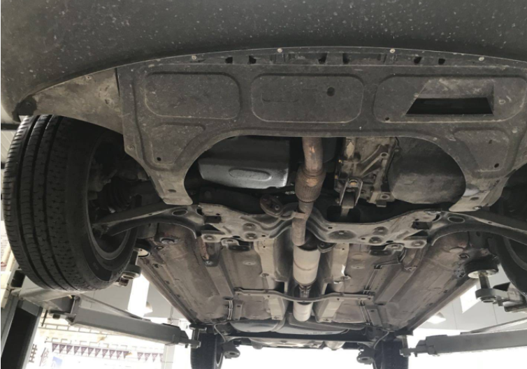 西安<a href='https://www.laiyongfei.com/jiuyuan/' target='_blank'><u>道路救援</u></a>告诉你汽车底盘机件损坏怎么办