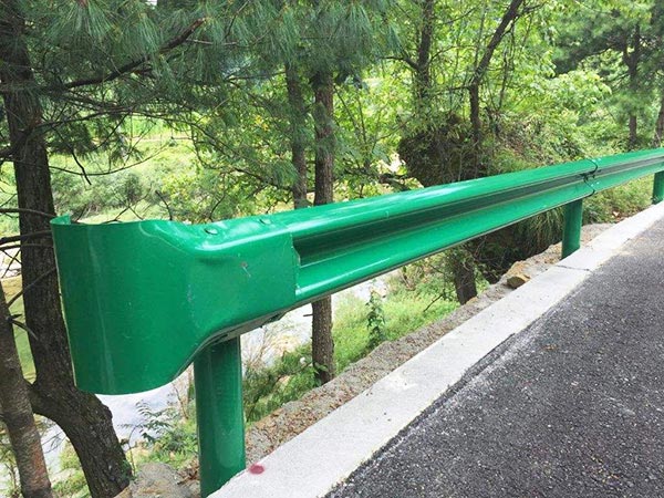 怀化筛网,隔离网,怀化护栏,防护网 怀化筛网,隔离网,怀化护栏,防护网