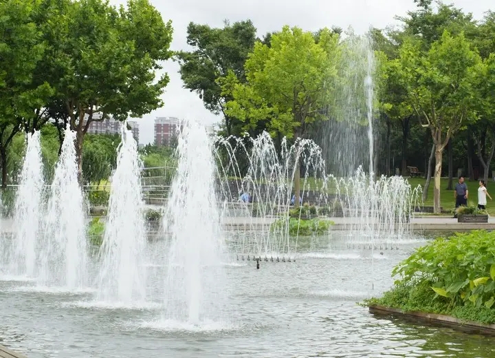 音乐<a href='https://www.laiyongfei.com/penquan/' target='_blank'><u><a href='https://www.laiyongfei.com/penquan/' target='_blank'><u>喷泉</u></a>公司</u></a>