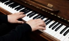艺考培训学校成人想自学钢琴教材有哪些