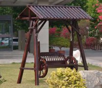 如何选择防腐木地板厂家呢？从哪些方面来看？