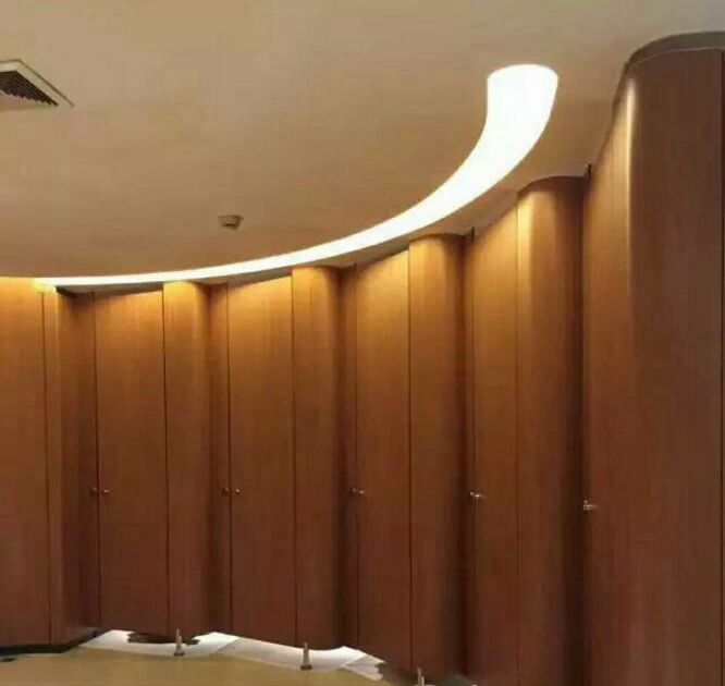 铝蜂窝板卫生间隔断 铝蜂窝板卫生间隔断
